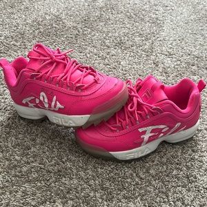 Hot pink kids Fila, size 6, like new